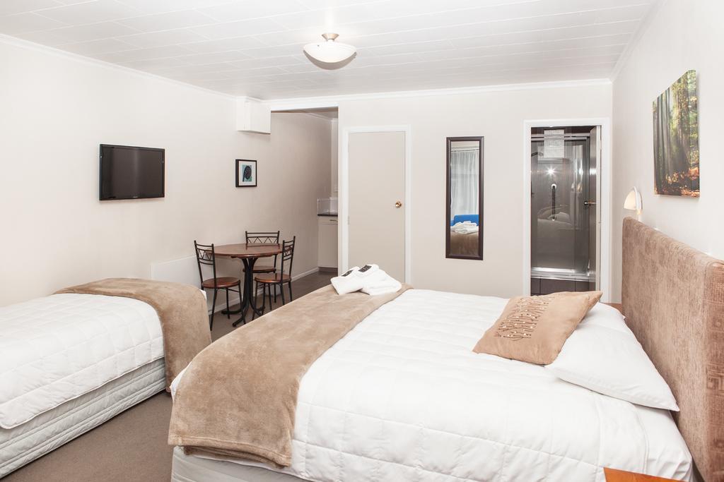 Picton Accommodation Gateway Motel Extérieur photo