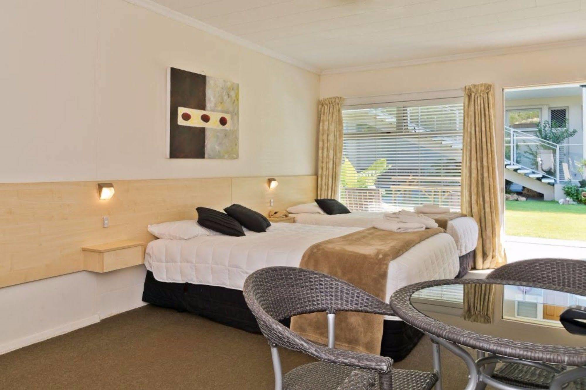 Picton Accommodation Gateway Motel Extérieur photo