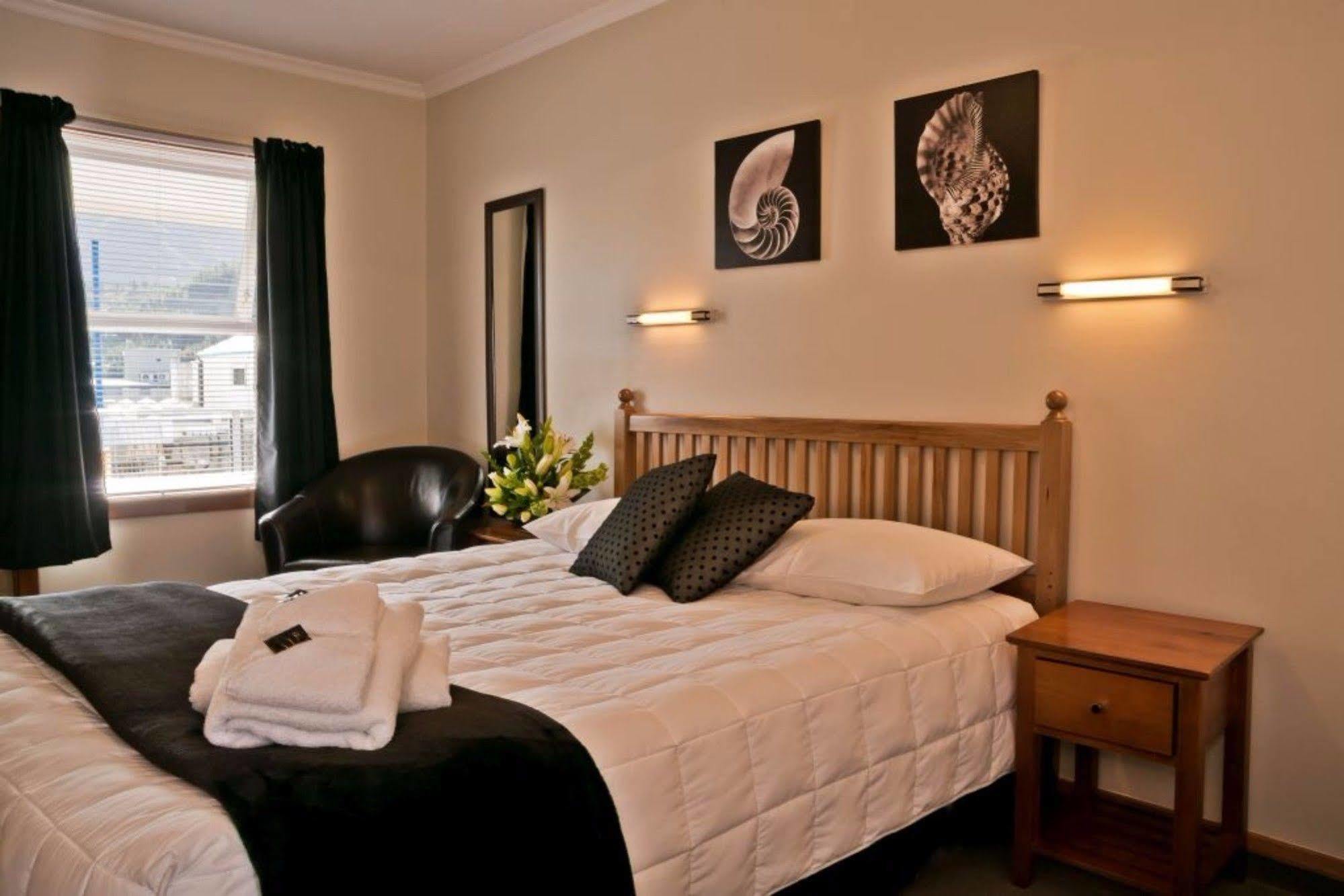 Picton Accommodation Gateway Motel Extérieur photo